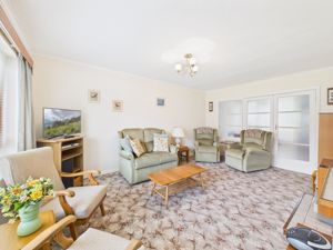 Sitting room - click for photo gallery